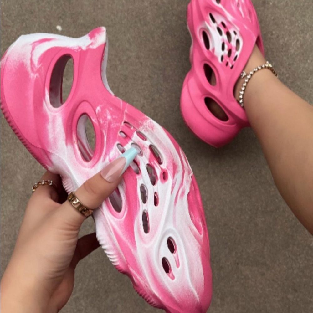 Tie Dye Pink Foam Flats- Size 9